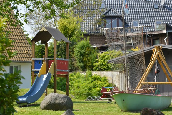 Familienurlaub auf Rügen in der Hotel- und Ferienanlage Kapitäns-Häuser Breege auf Rügen